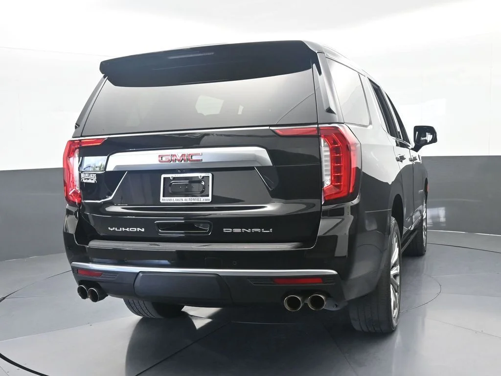 Used 2022 Onyx Black GMC Denali image 4