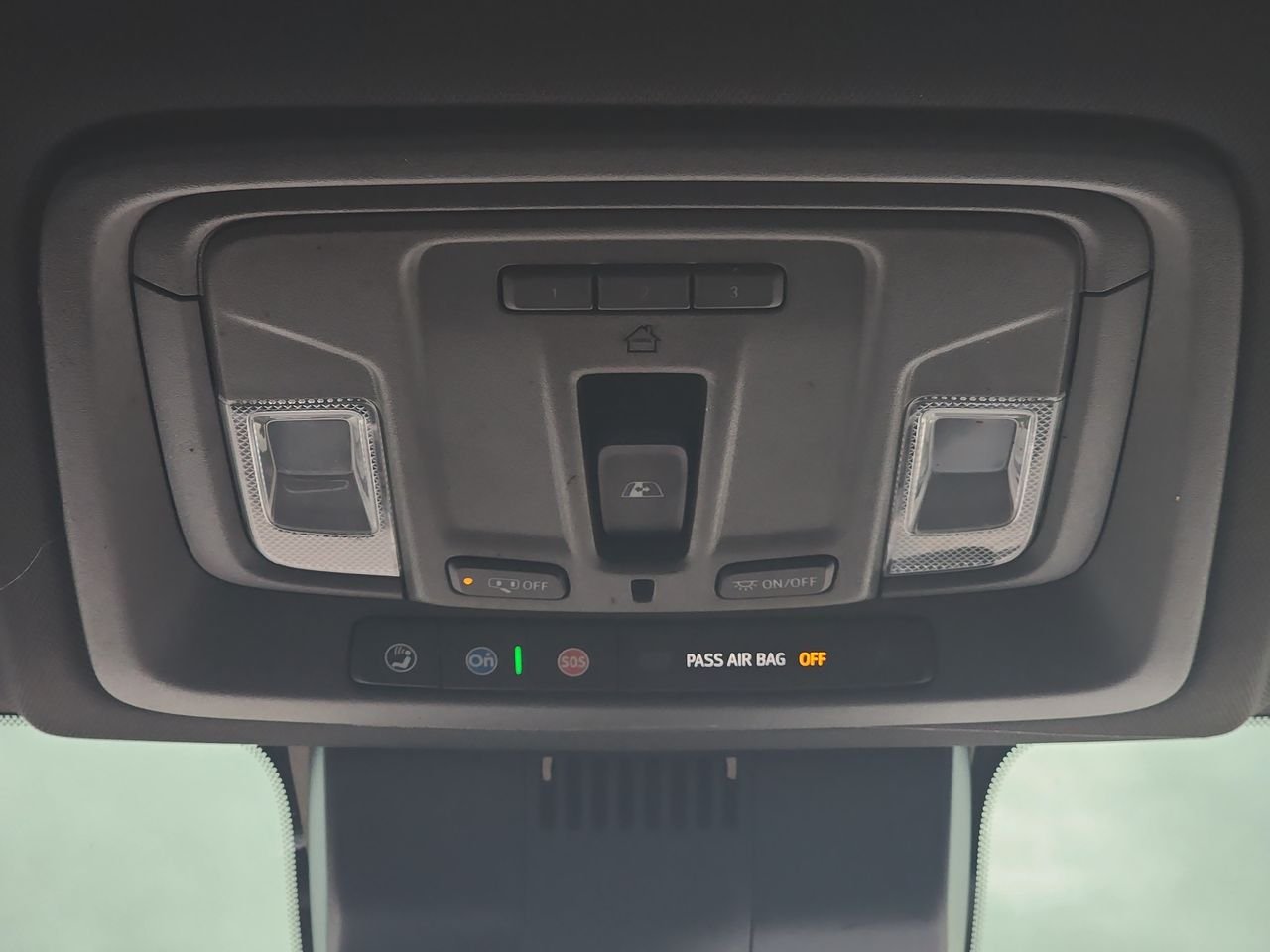 Used 2023 Gray Chevrolet LT image 26
