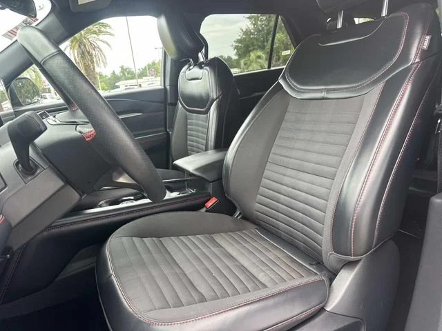 Certified Used 2025 Black Metallic Ford ST-Line image 32
