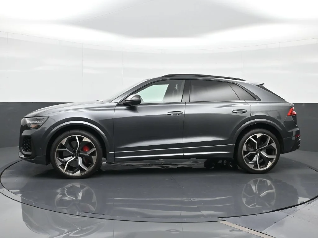 Used 2021 Gray Audi 4.0T image 3