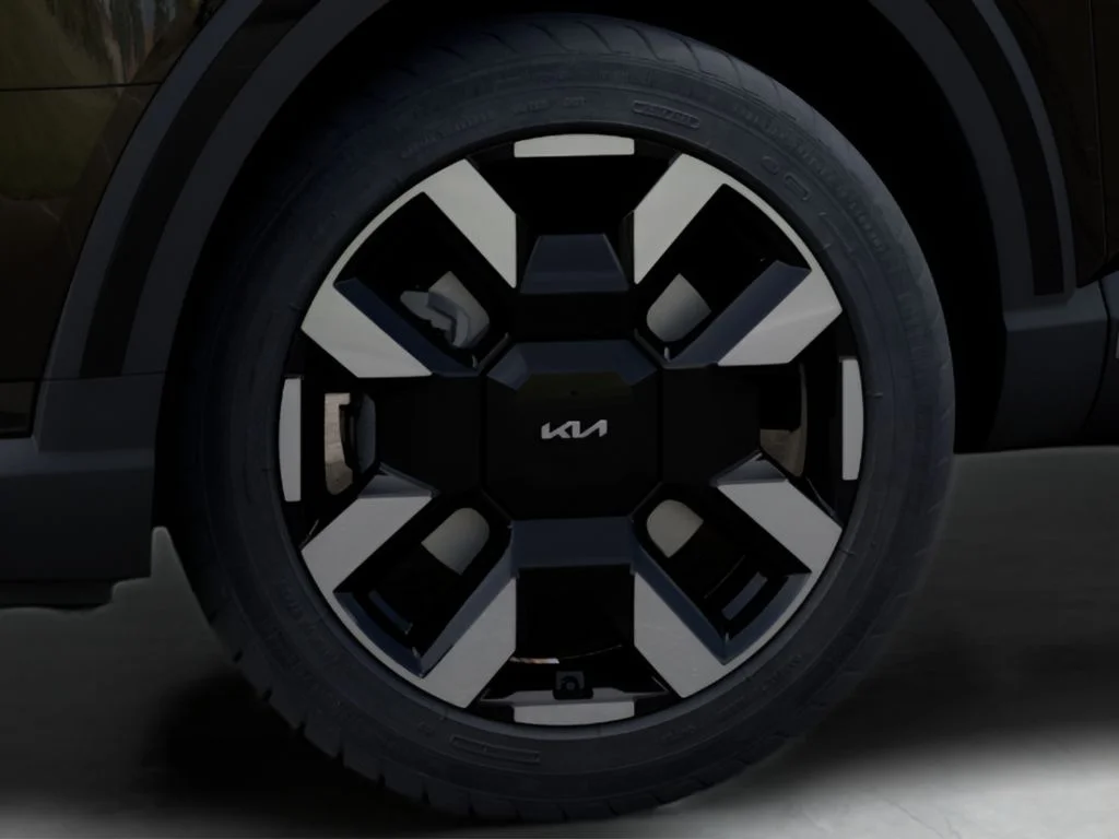 New 2027 Ebony Black Kia S image 24
