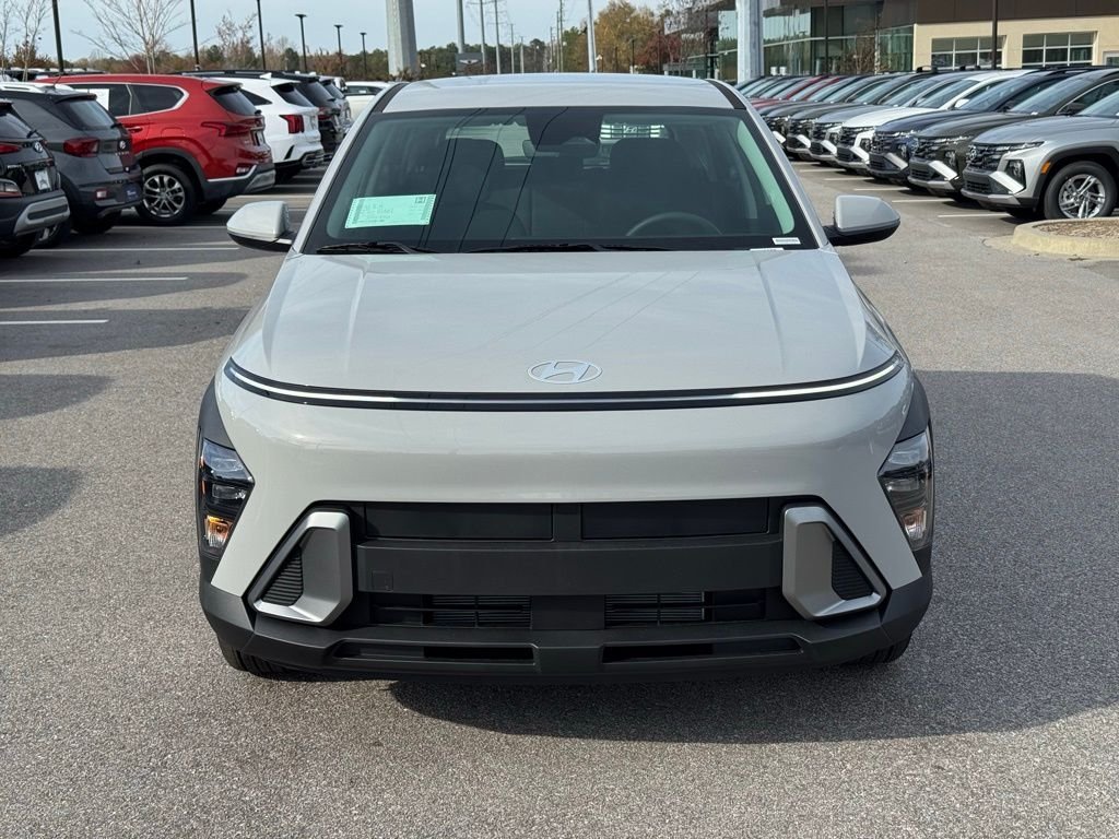 Used 2026 Gray Hyundai SE image 5