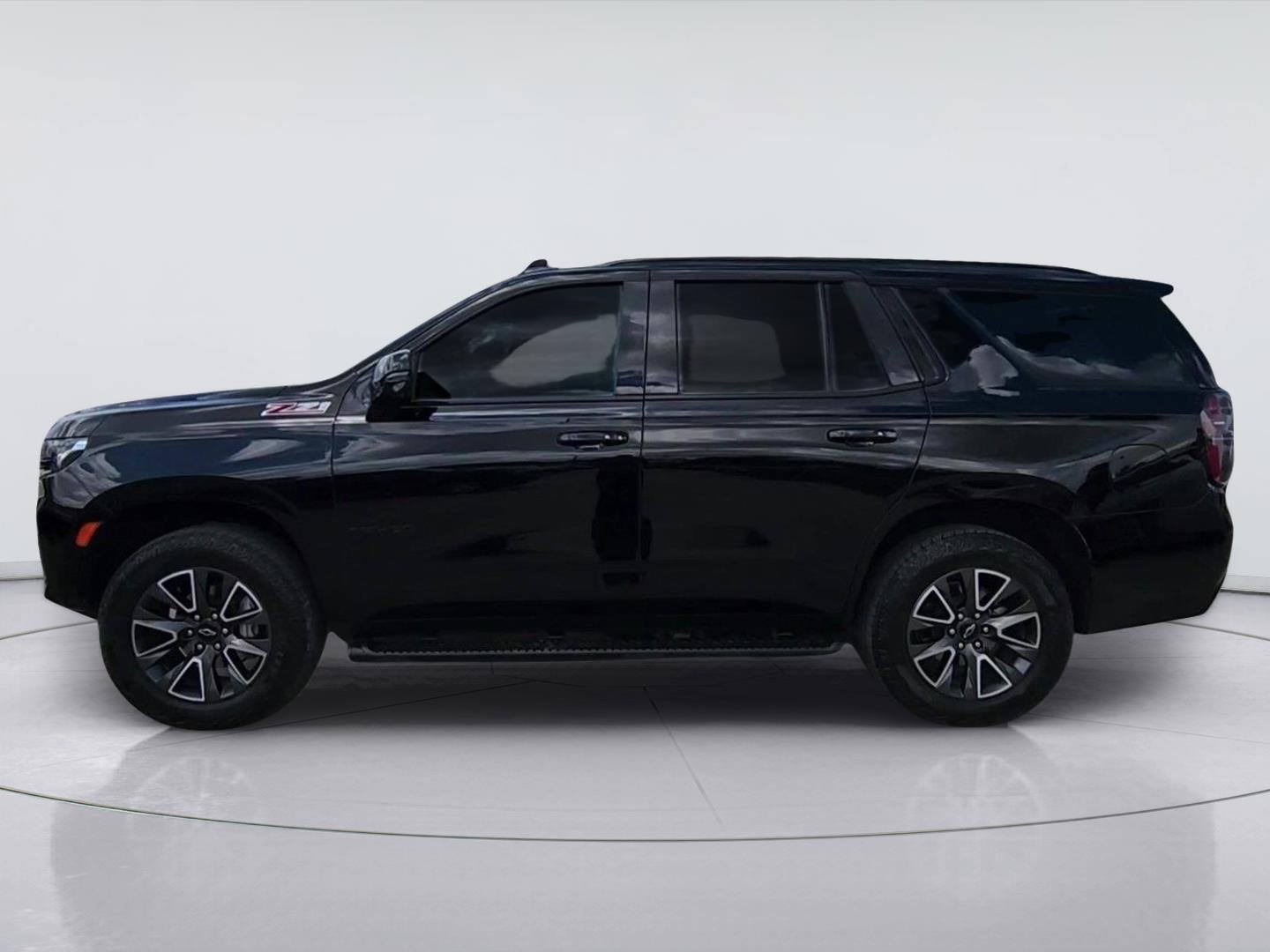 Certified Used 2024 Black Chevrolet Z71 image 5