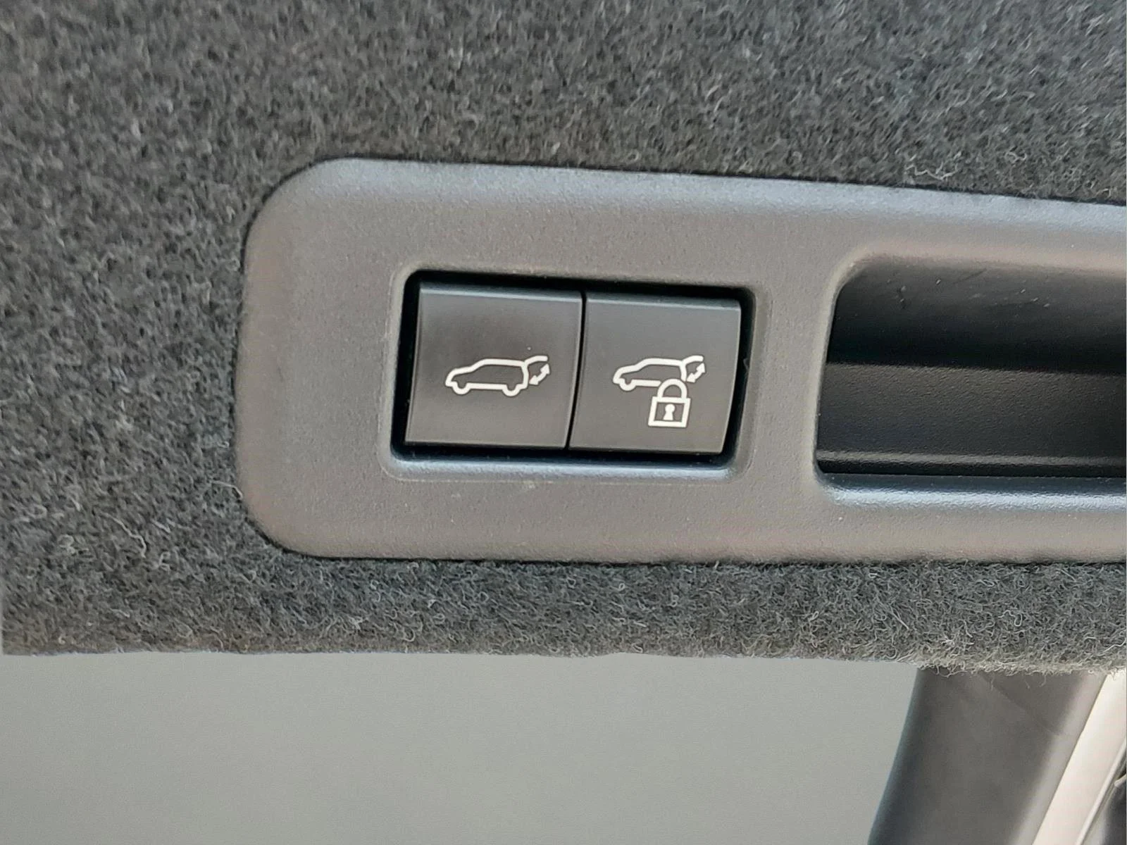 Used 2022 Atomic Silver Lexus RX 350 image 17