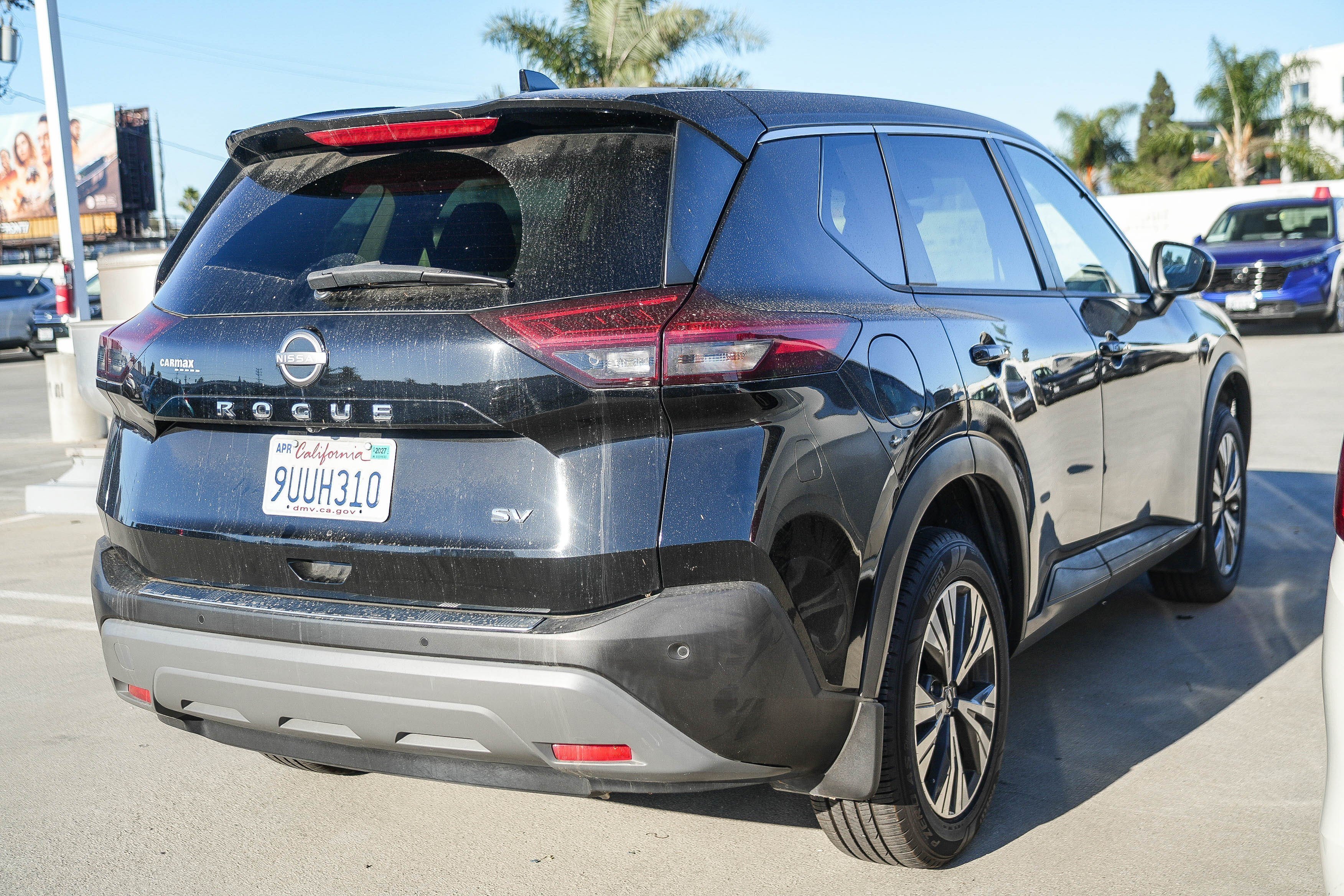 Used 2023 Super Black Nissan SV image 14