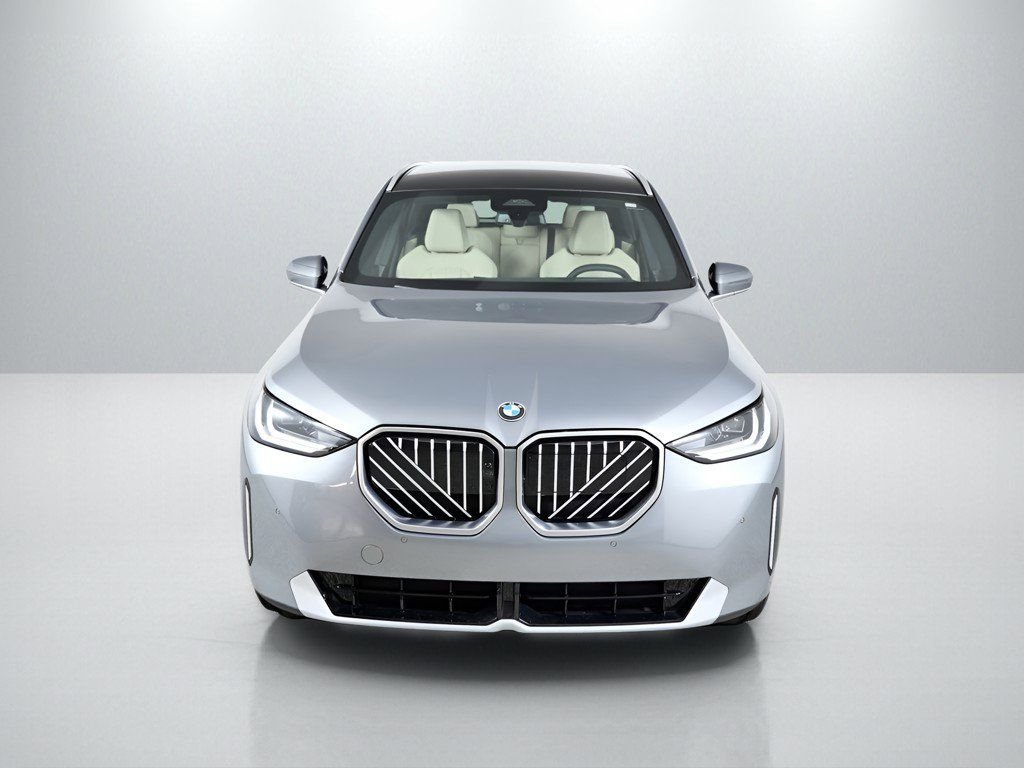 Used 2026 Skyscraper Grey Metallic BMW 30 xDrive image 17