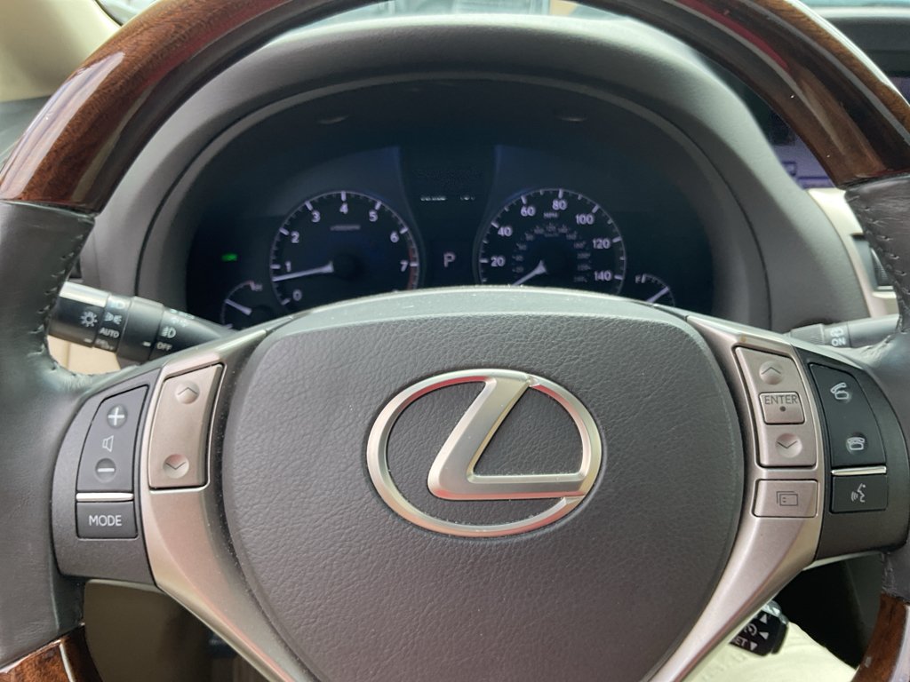 Used 2013 Deep Sea Mica Lexus Base image 25