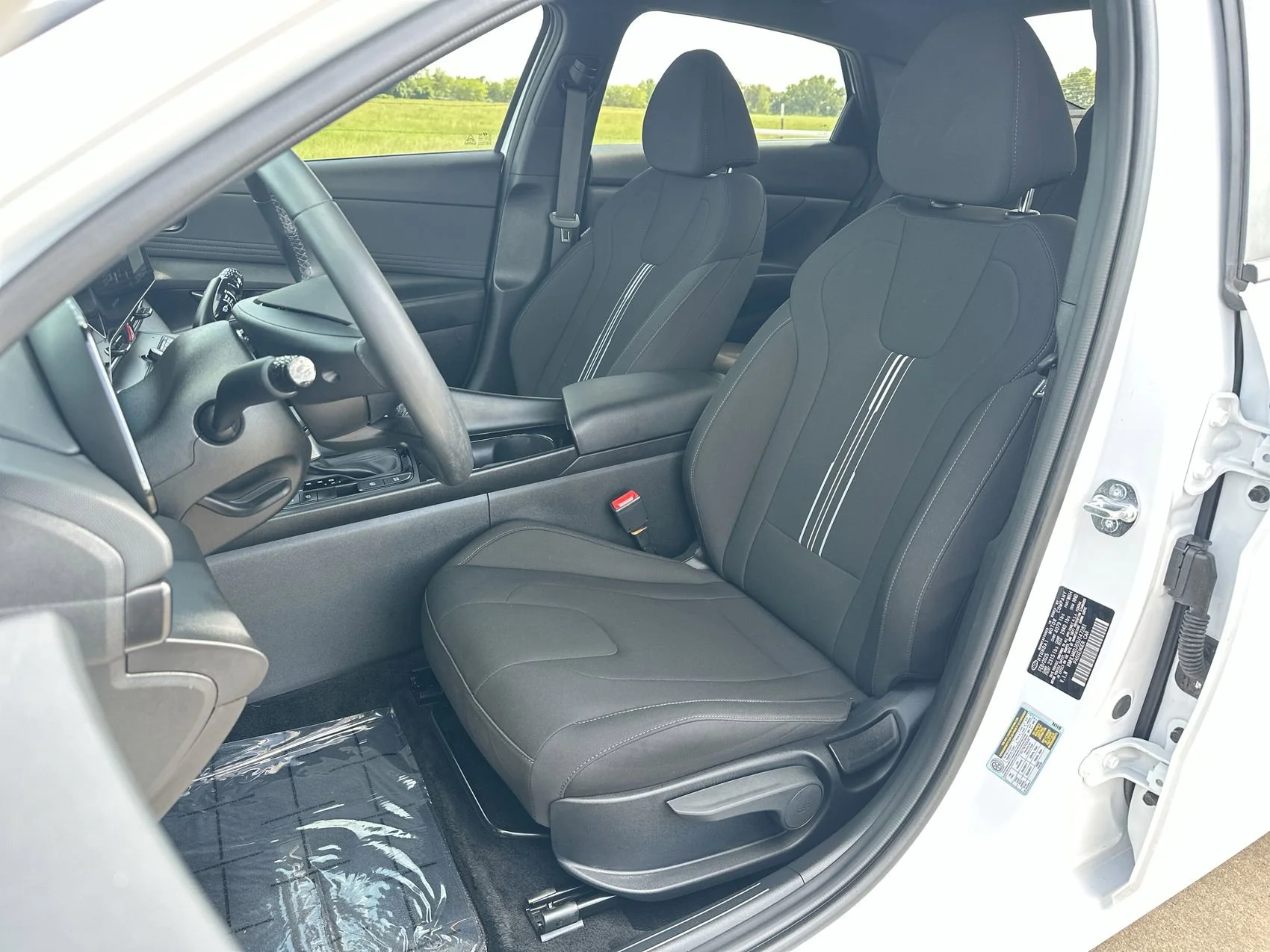 Used 2025 Serenity White Hyundai SEL Sport image 11