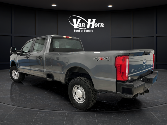 Used 2025 Carbonized Gray Metallic Ford XL image 5