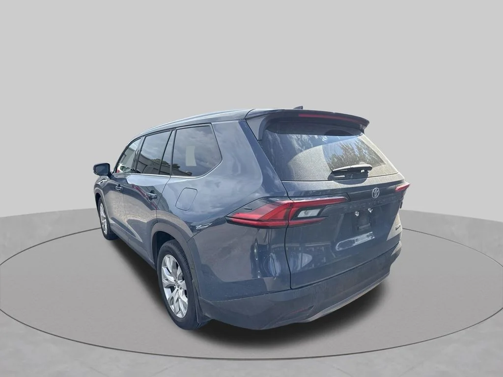 Used 2026 Cloud Toyota Limited image 8