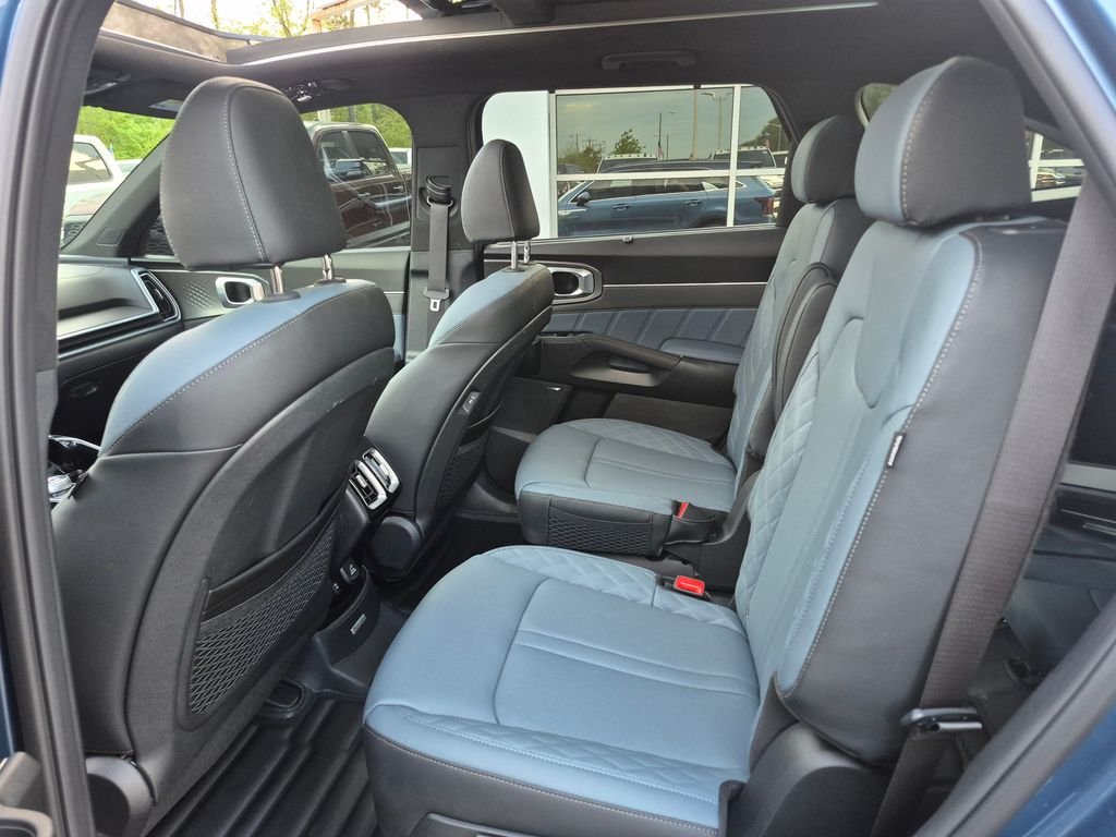 Used 2025 Blue Kia SX Prestige image 16