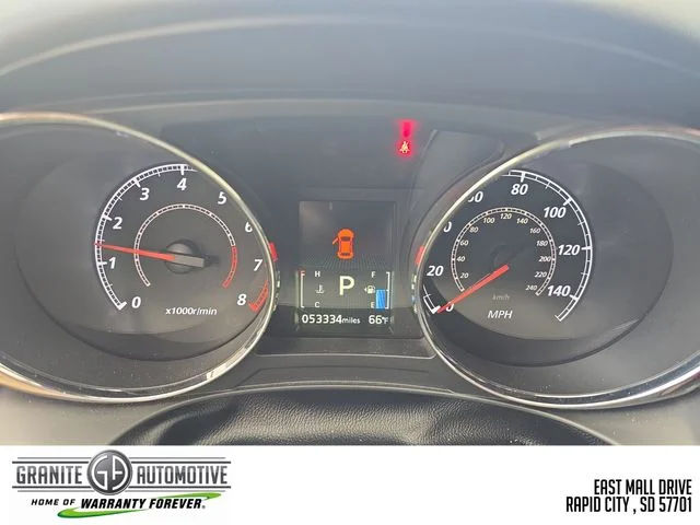 Used 2024 Silver Mitsubishi  image 15