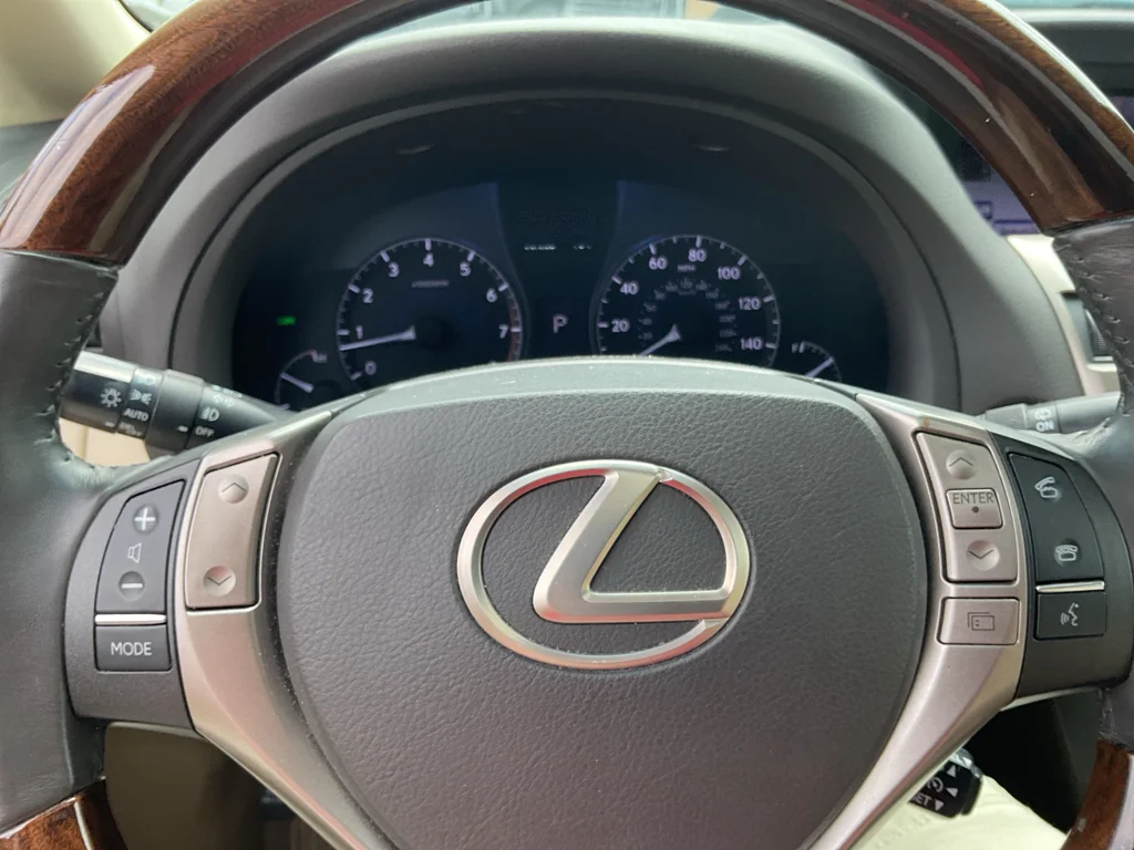 Used 2013 Deep Sea Mica Lexus Base image 25