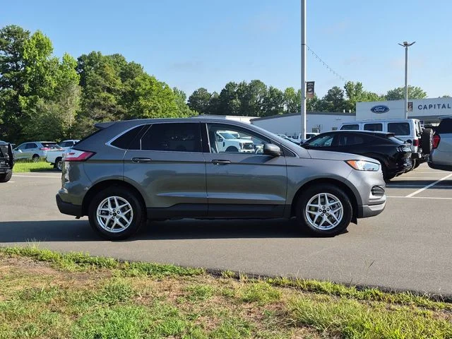 Used 2024 Gray Ford SEL image 14