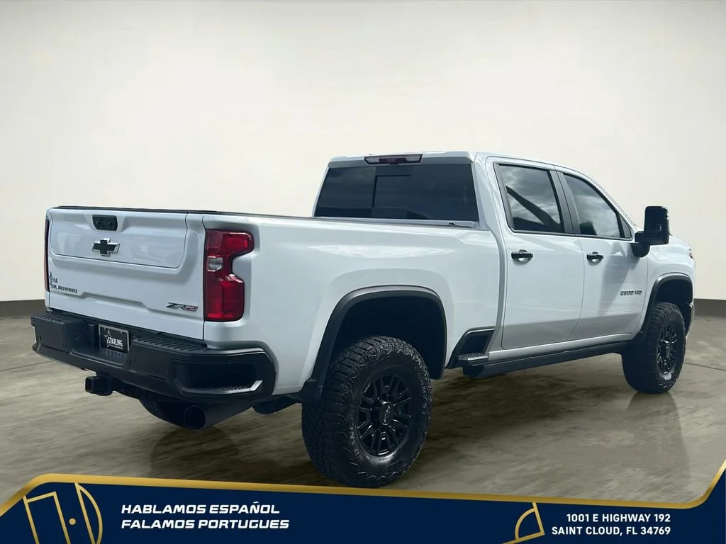 Used 2024 Summit White Chevrolet ZR2 image 6