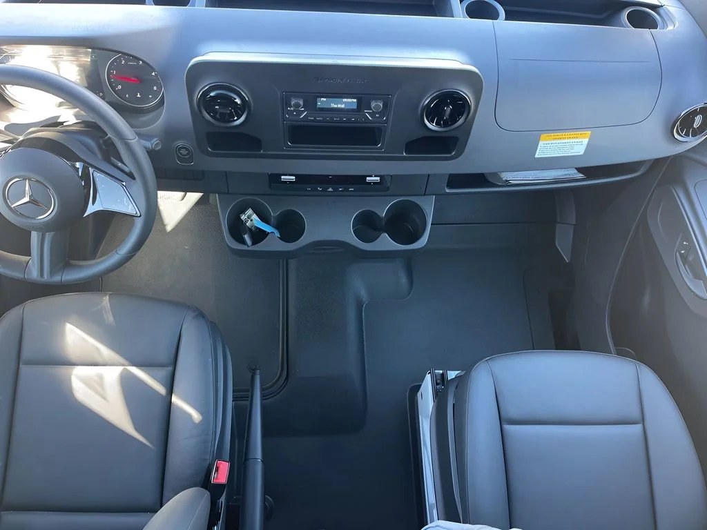 Used 2025 White Mercedes-Benz  image 11