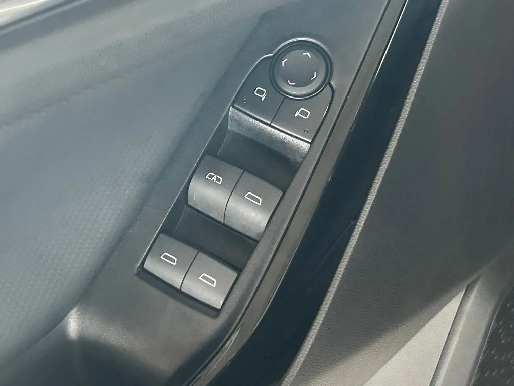 Used 2025 Sterling Gray Metallic Chevrolet LT image 17