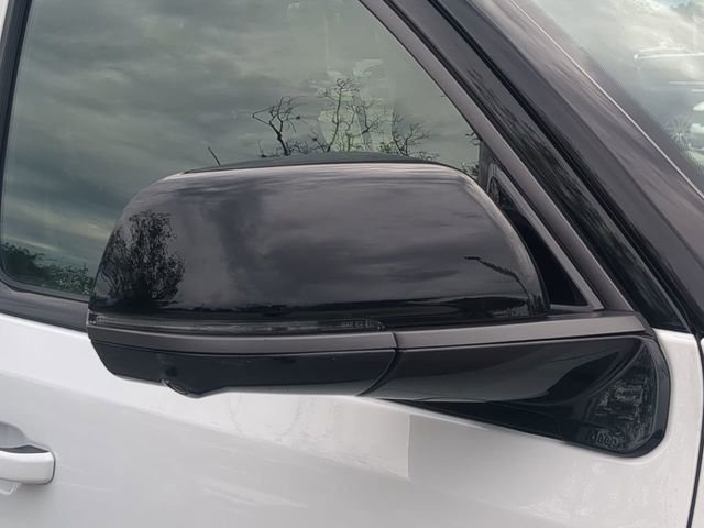 New 2026 Bright White Clear-Coat Exterior Paint Jeep Upland image 12