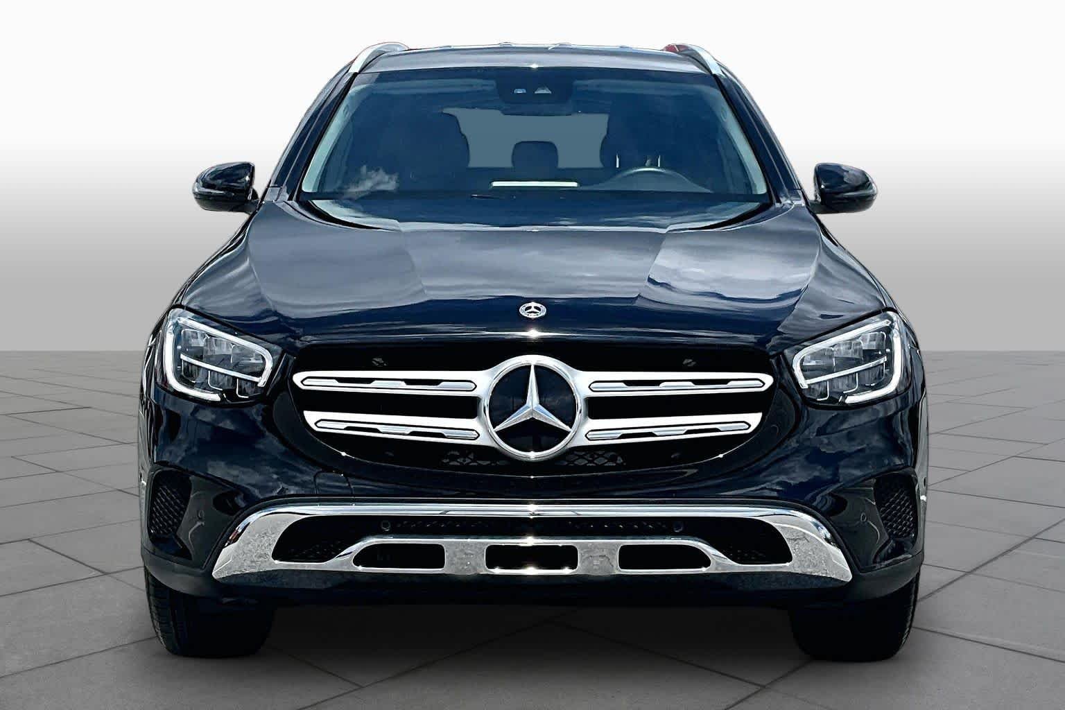 Used 2022 Black Mercedes-Benz GLC 300 image 4