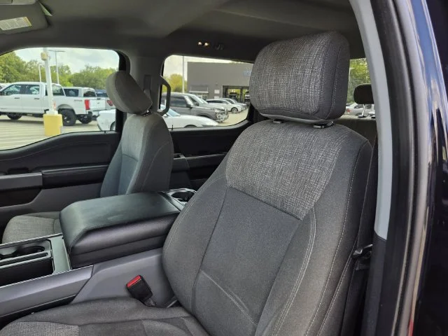 Used 2021 Blue Metallic Ford XLT image 28