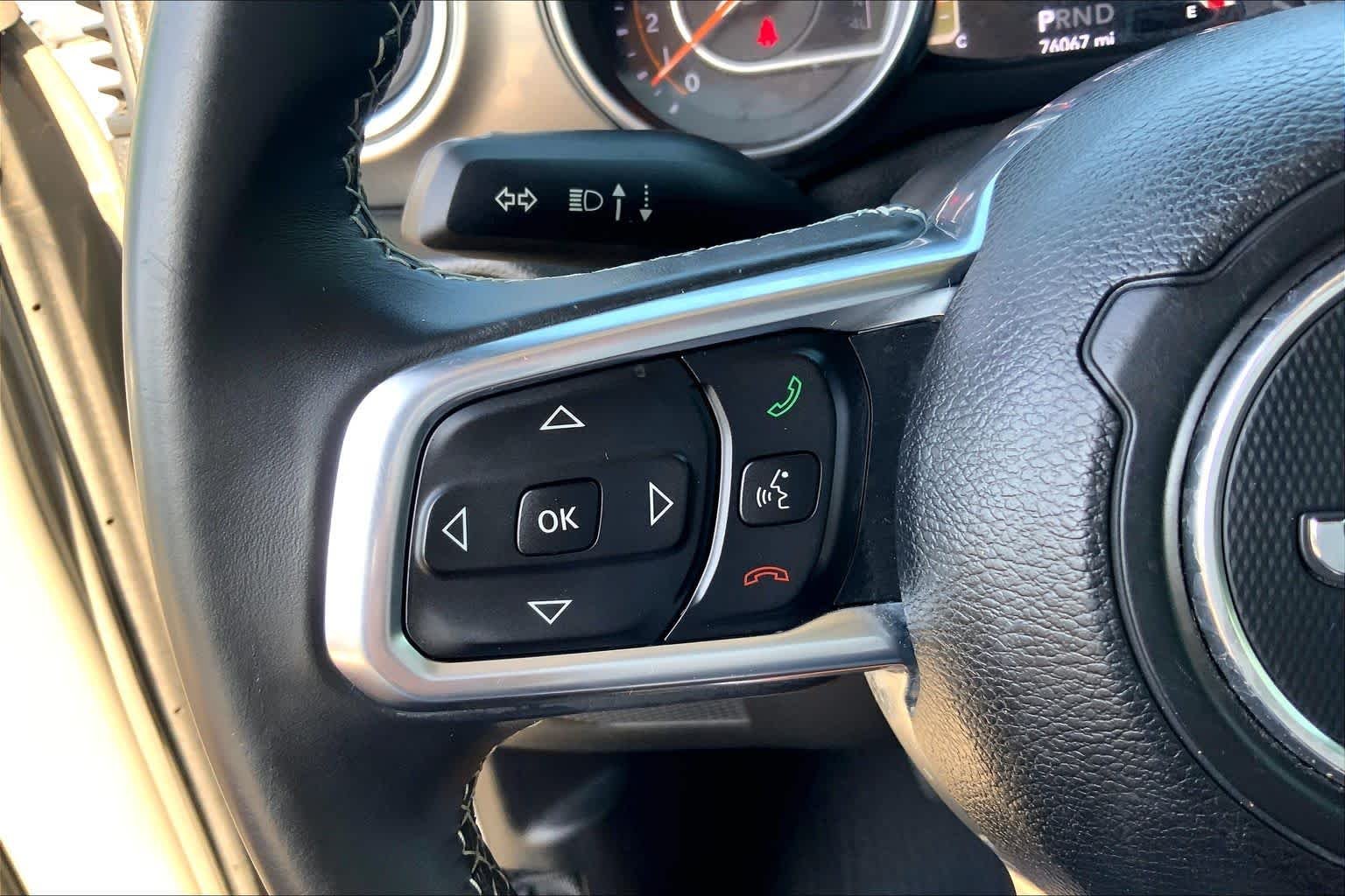 Used 2018 Sting-Gray Clearcoat Jeep Sahara image 23
