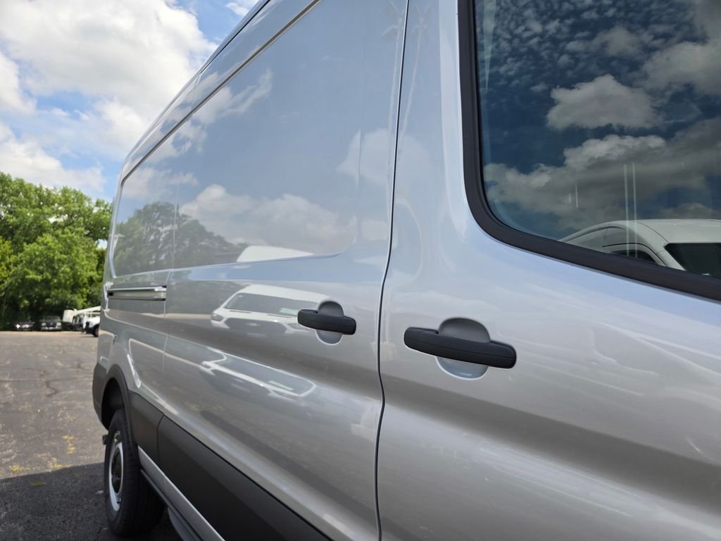 New 2026 Ingot Silver Metallic Ford Cargo Van image 22