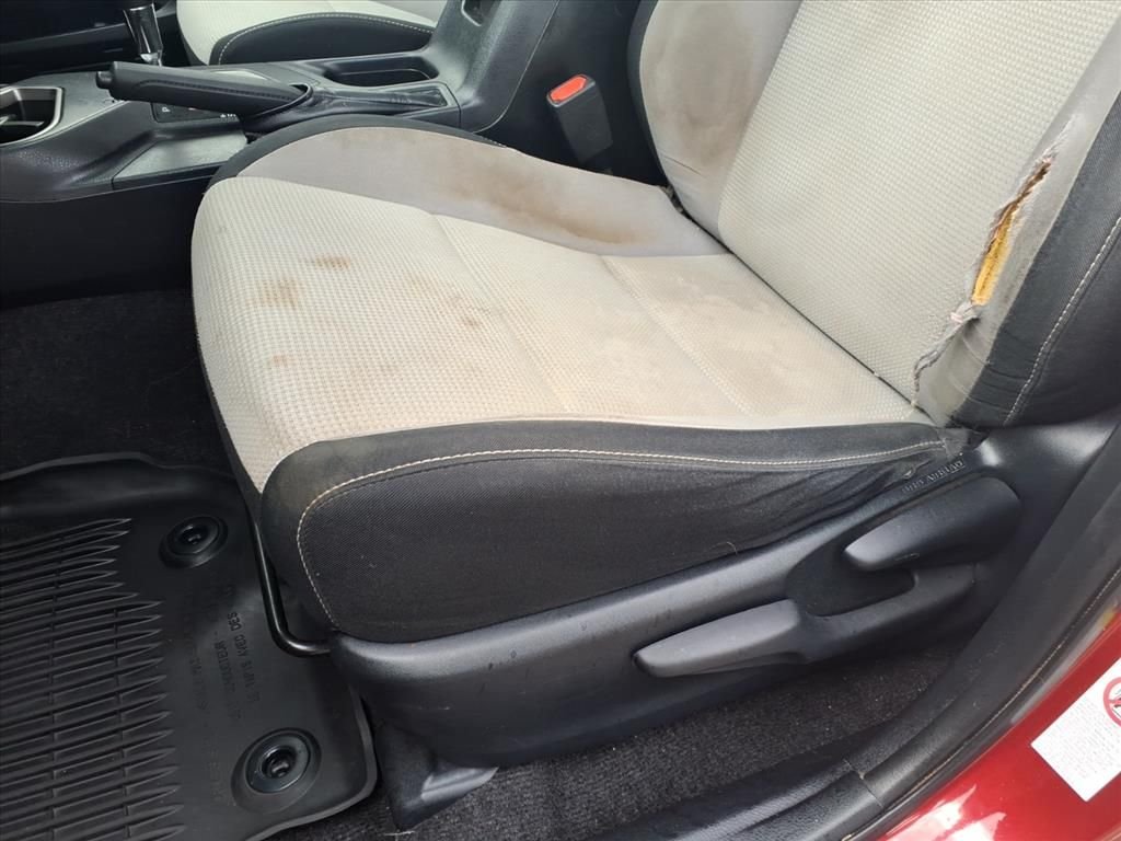 Used 2017 Red Toyota XLE image 18