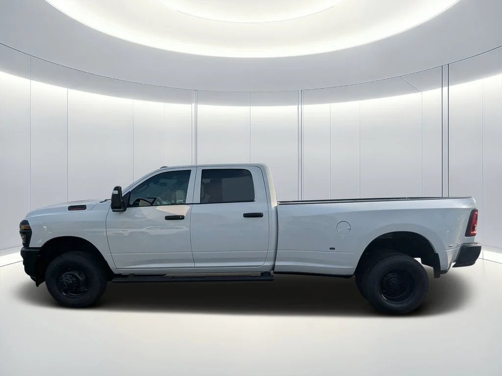New 2026 Bright White Clear-Coat Exterior Paint RAM Tradesman image 6