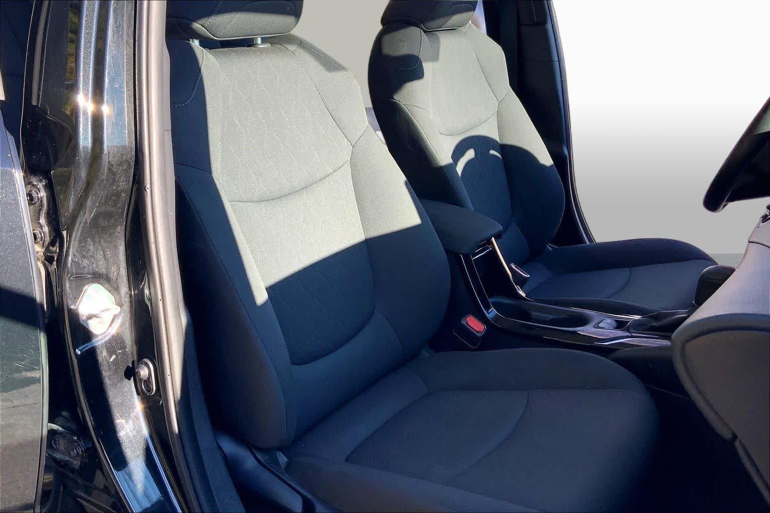 Used 2022 Black Sand Pearl Toyota LE image 9
