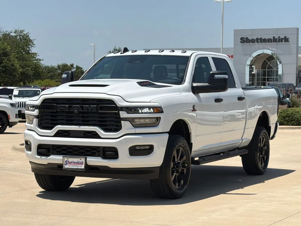 New 2026 Bright White Clearcoat RAM Tradesman image 3