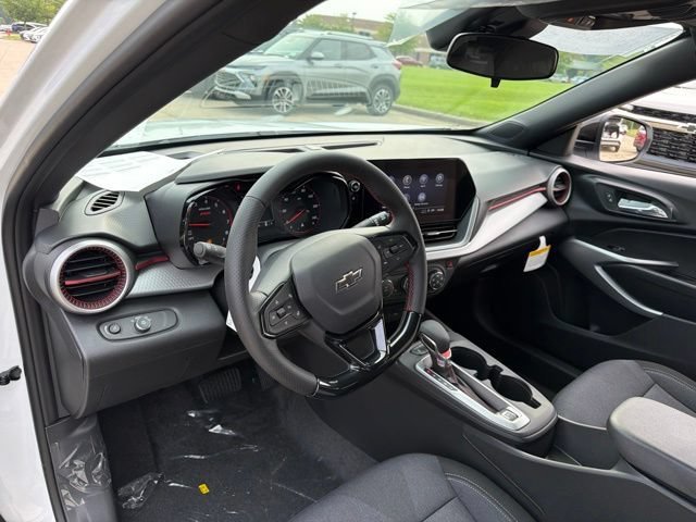 2026 Chevrolet Trax RS - Photo 14