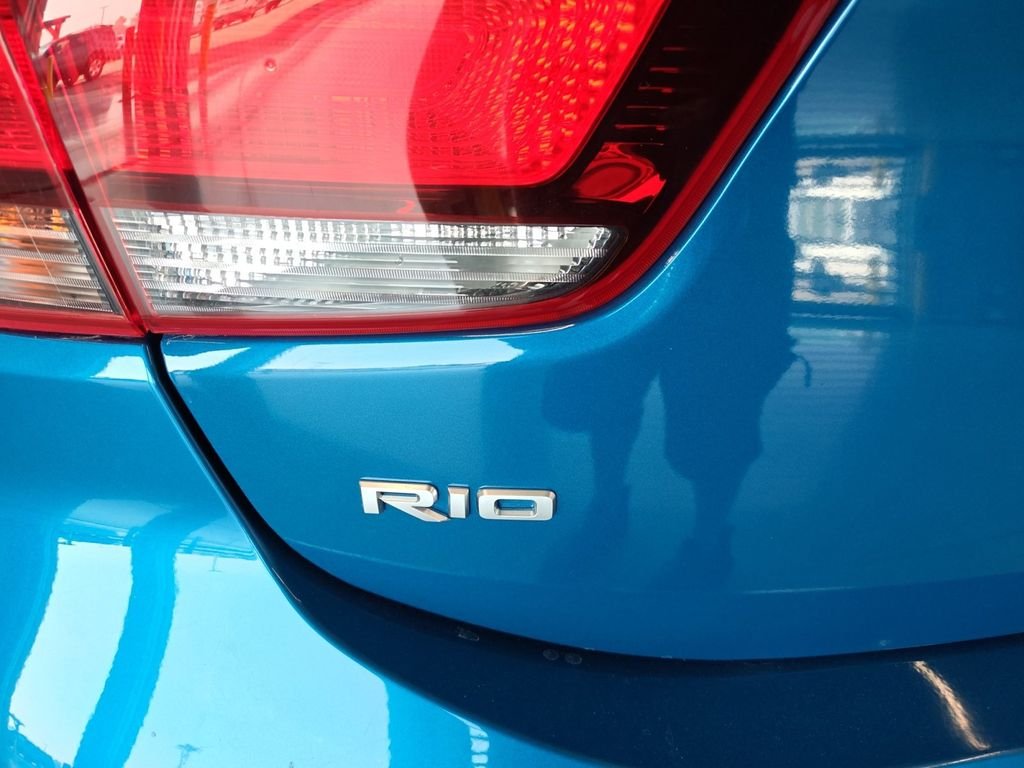 Certified Used 2022 Blue Kia S image 27