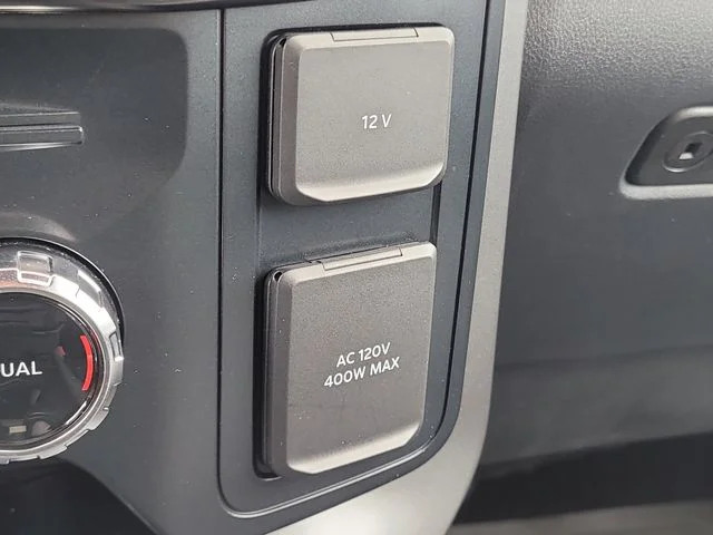 Used 2025 Gray Ford Lariat image 26
