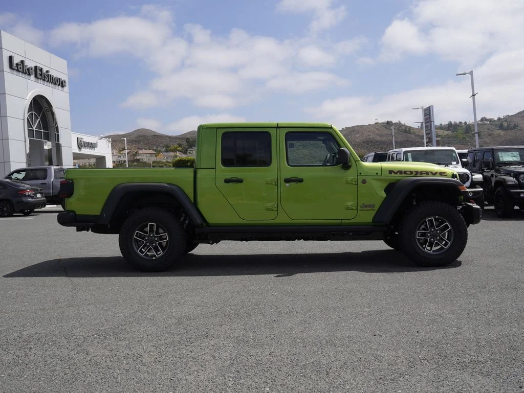 New 2026 Mojito Exterior Paint Jeep Mojave image 2