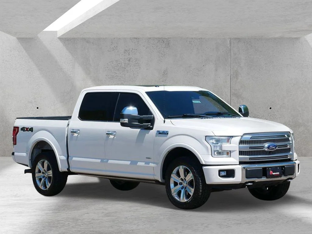Used 2015 White Ford Platinum image 1
