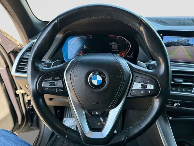 Used 2019 Gray BMW xDrive40i image 31