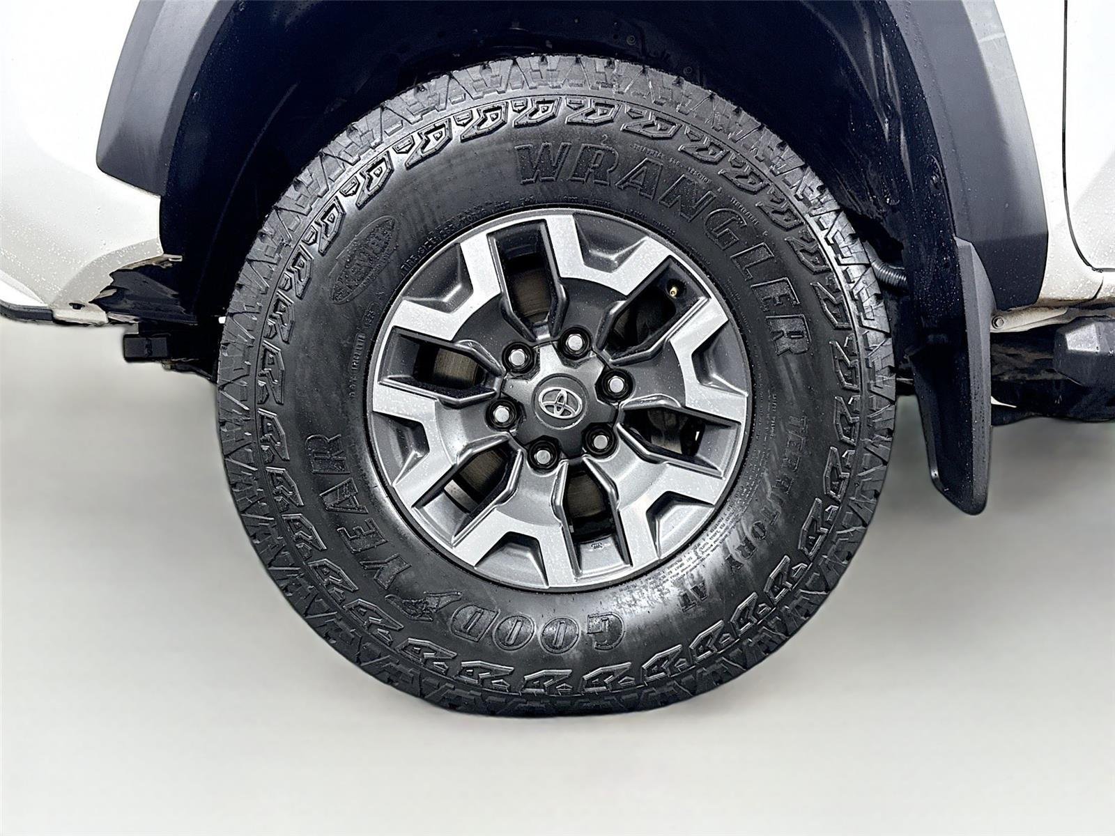 Used 2022 White Toyota TRD Off-Road image 43