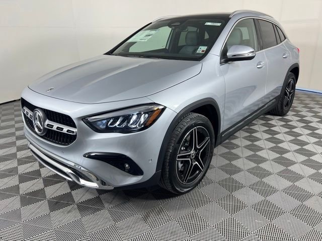 New 2026 Silver Mercedes-Benz GLA 250 image 3