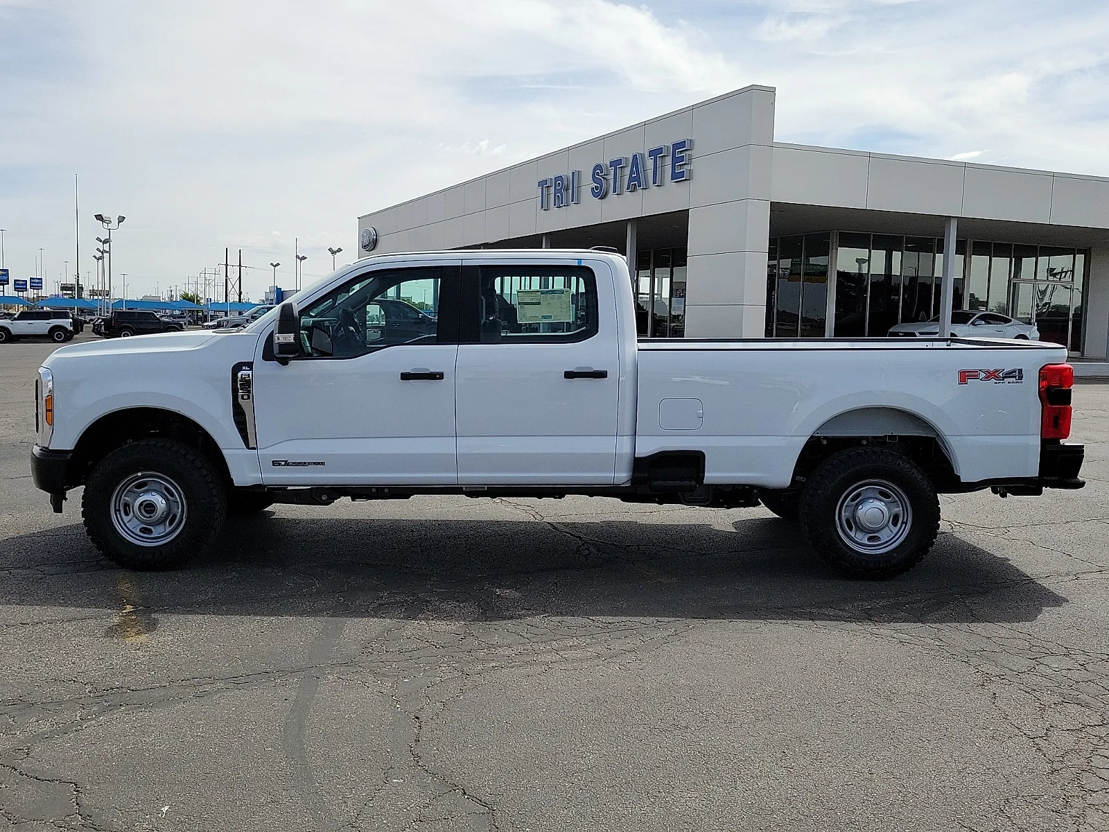 New 2026 Oxford White Ford F-250&reg; XL image 2