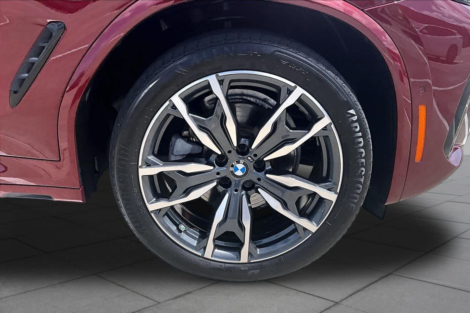 Used 2023 Aventurin Red Metallic BMW sDrive30i image 10