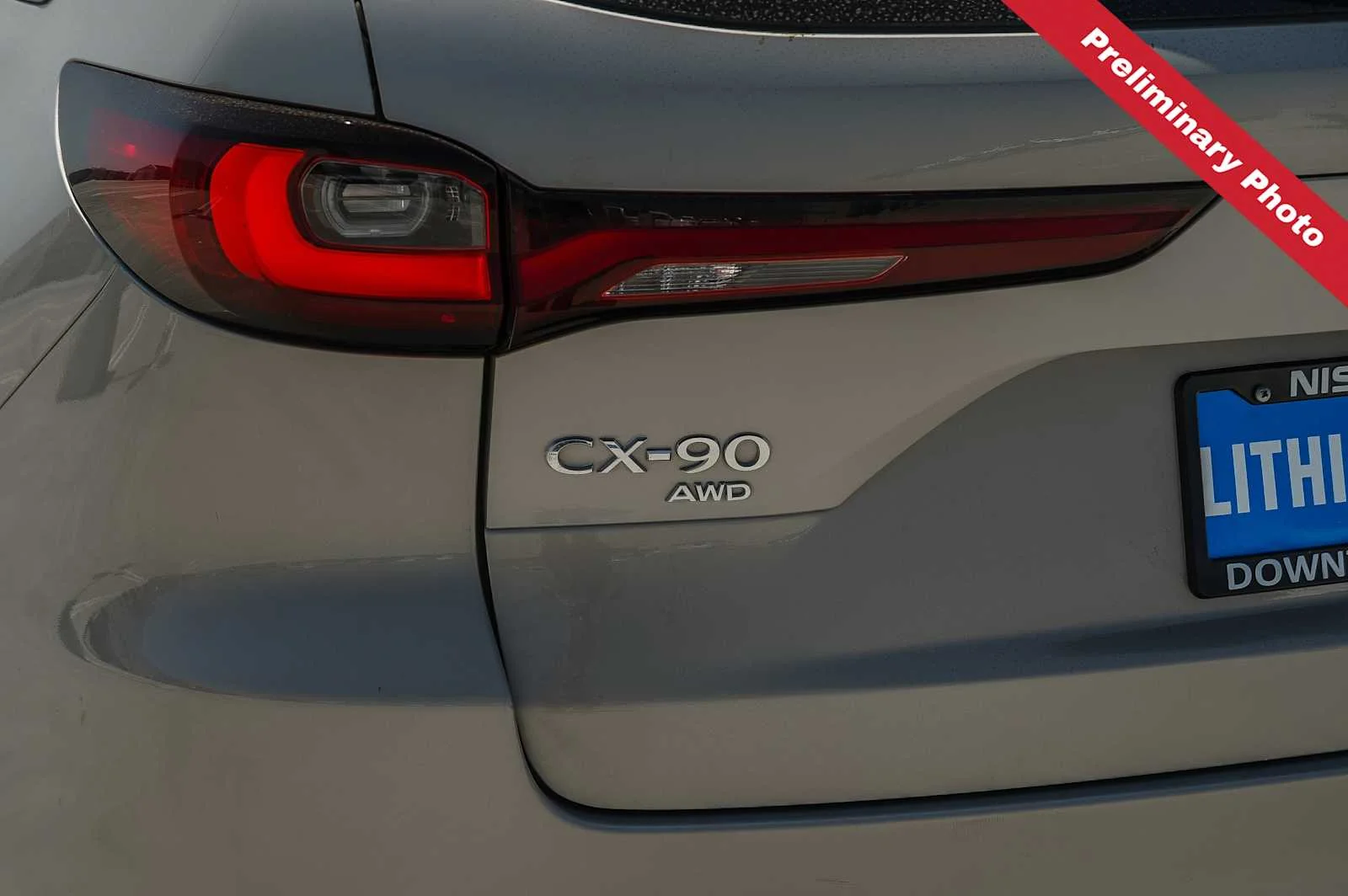 Mazda 3.3 Turbo Preferred Plus de 2024 de color Platinum Quartz, de segunda mano. Imagen 10