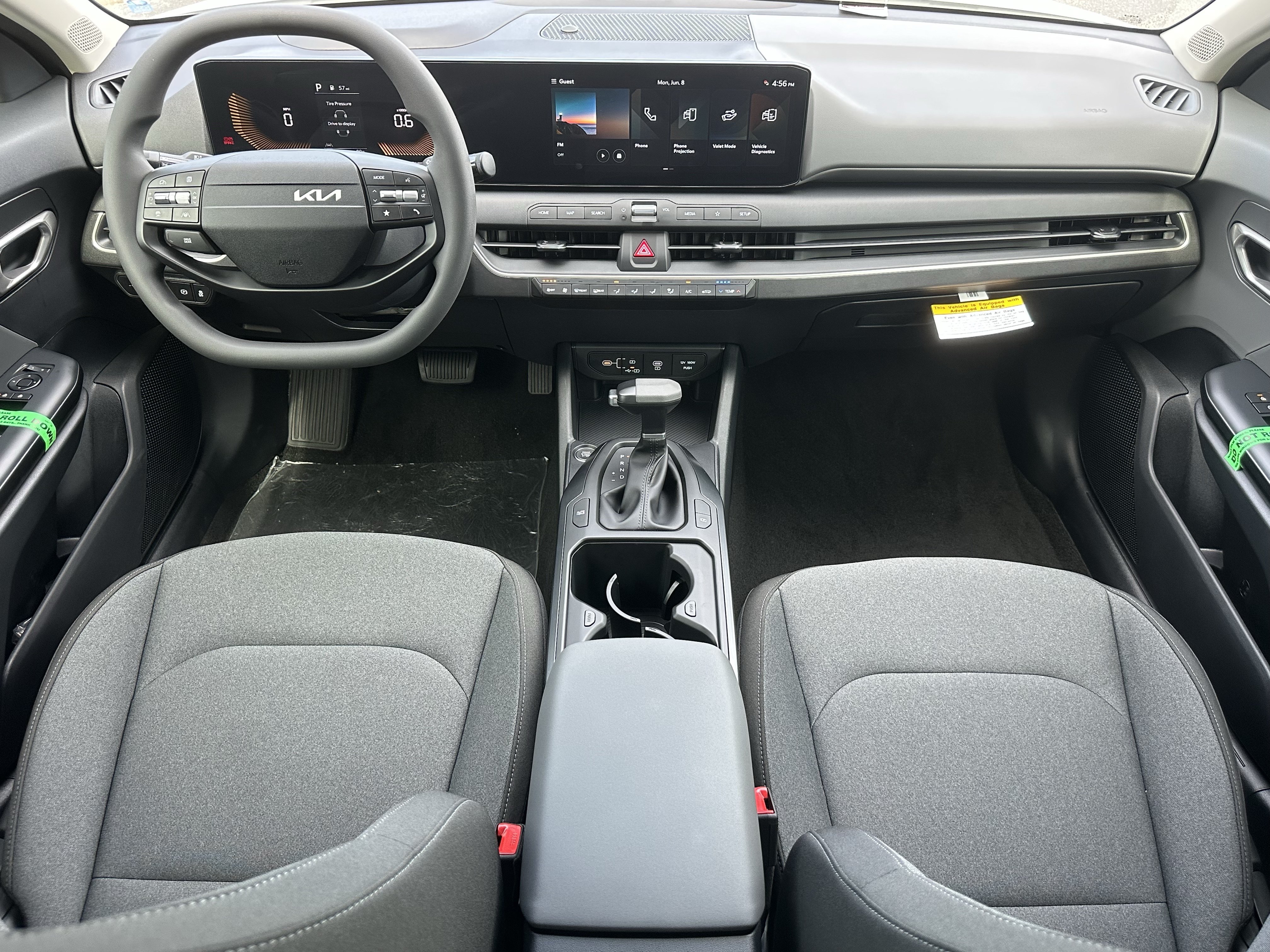 New 2026 Snow White Pearl Kia LXS image 21