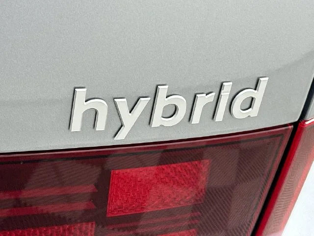 New 2026 Silver Hyundai SEL image 24