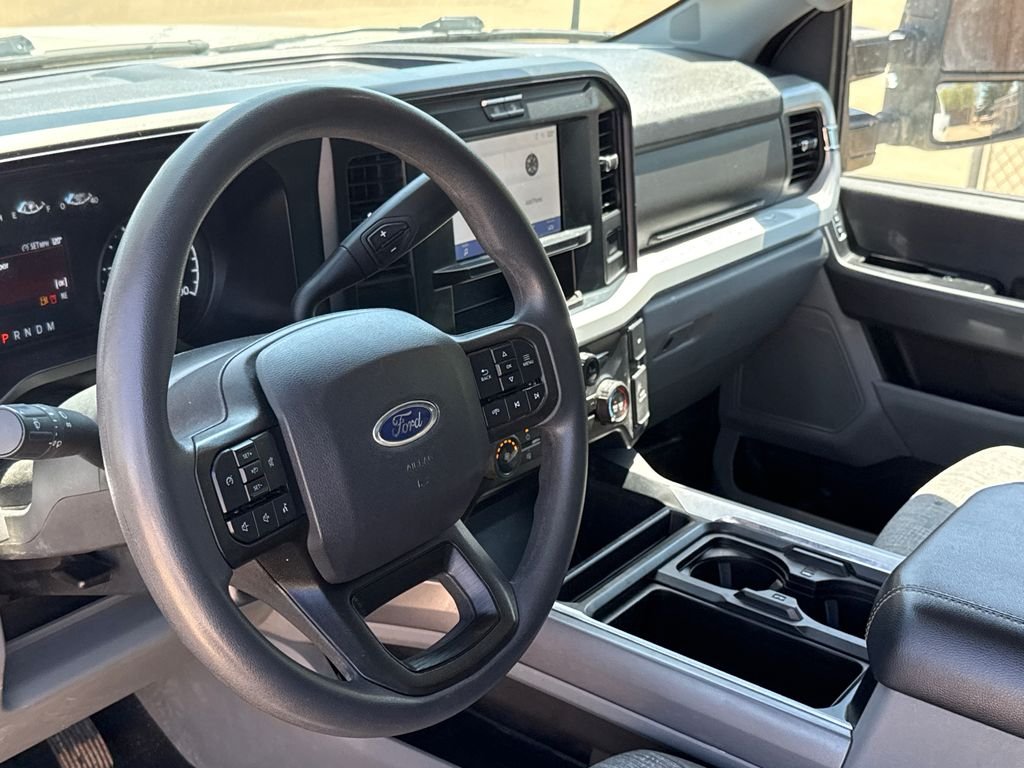 Used 2025 White Ford XLT image 16