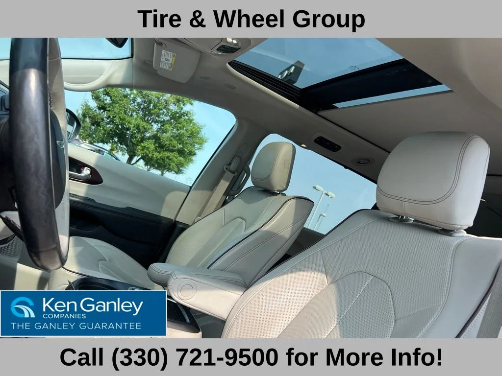 Used 2020 Gray Chrysler Limited image 11