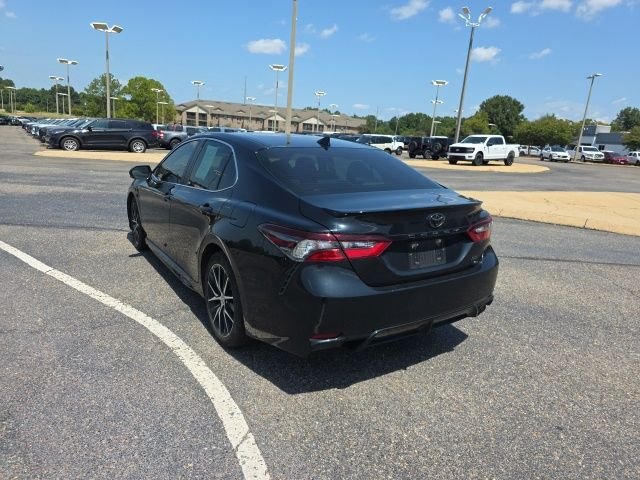 Used 2022 Black Toyota SE image 5
