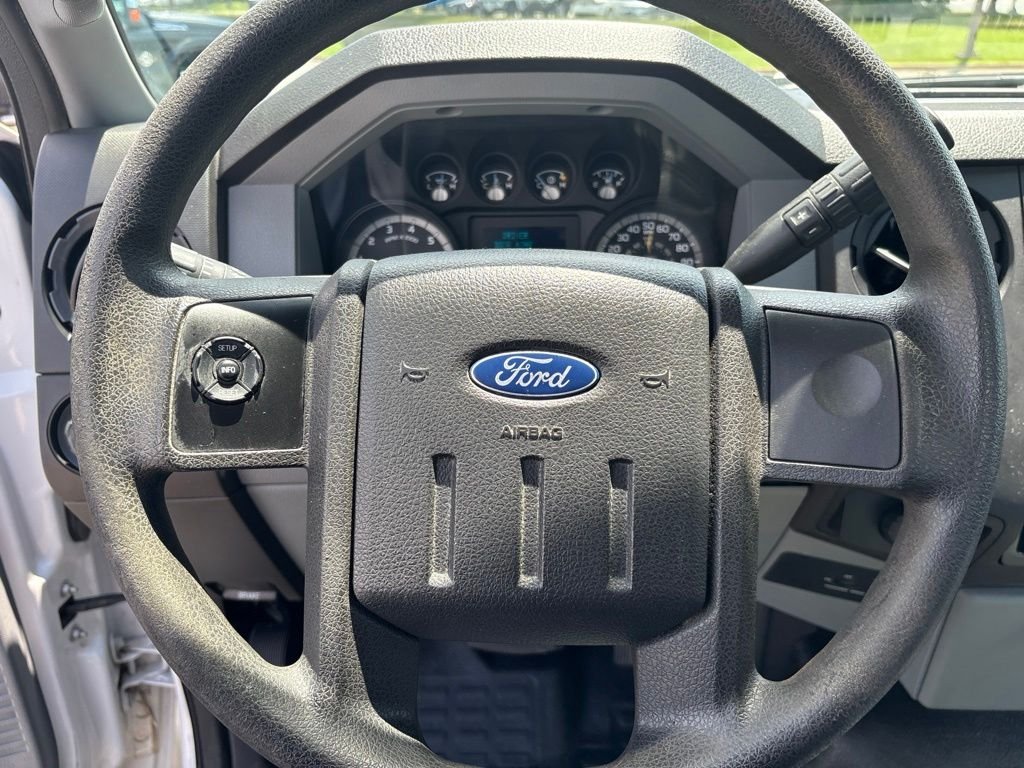 Used 2016 White Ford XL image 13