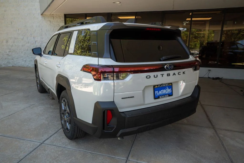 New 2026 CRYSTAL WHITE PEARL Subaru Premium image 5