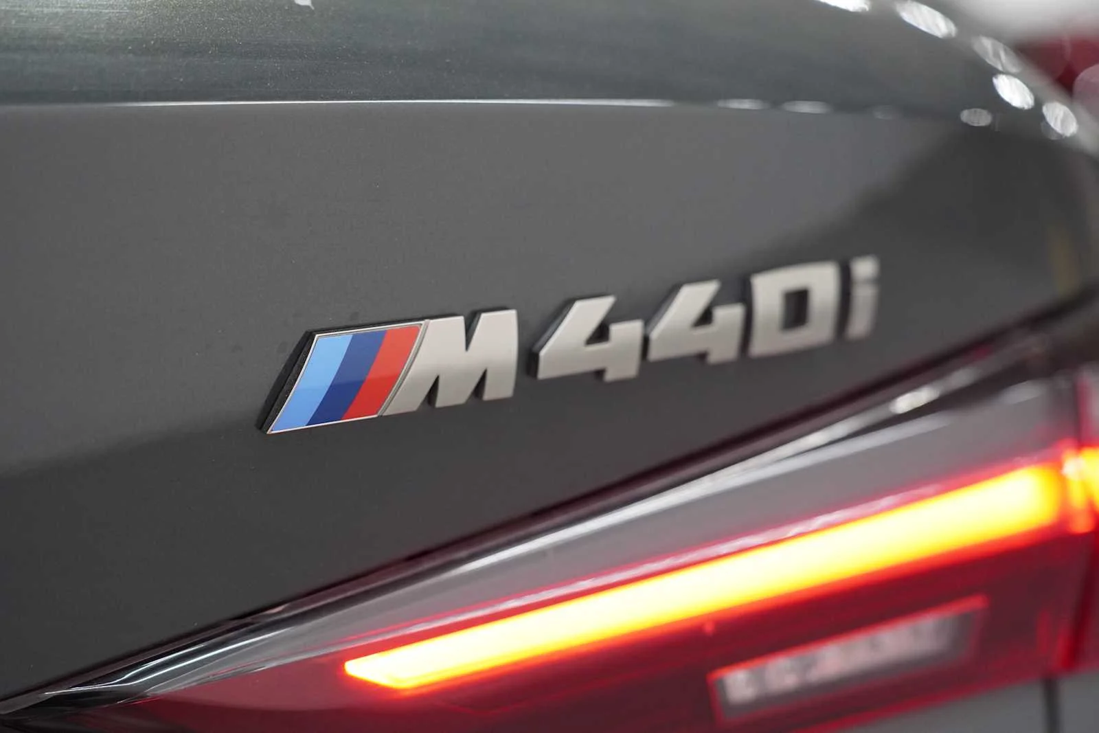 Used 2022 Dravit Grey Metallic BMW M440i image 9