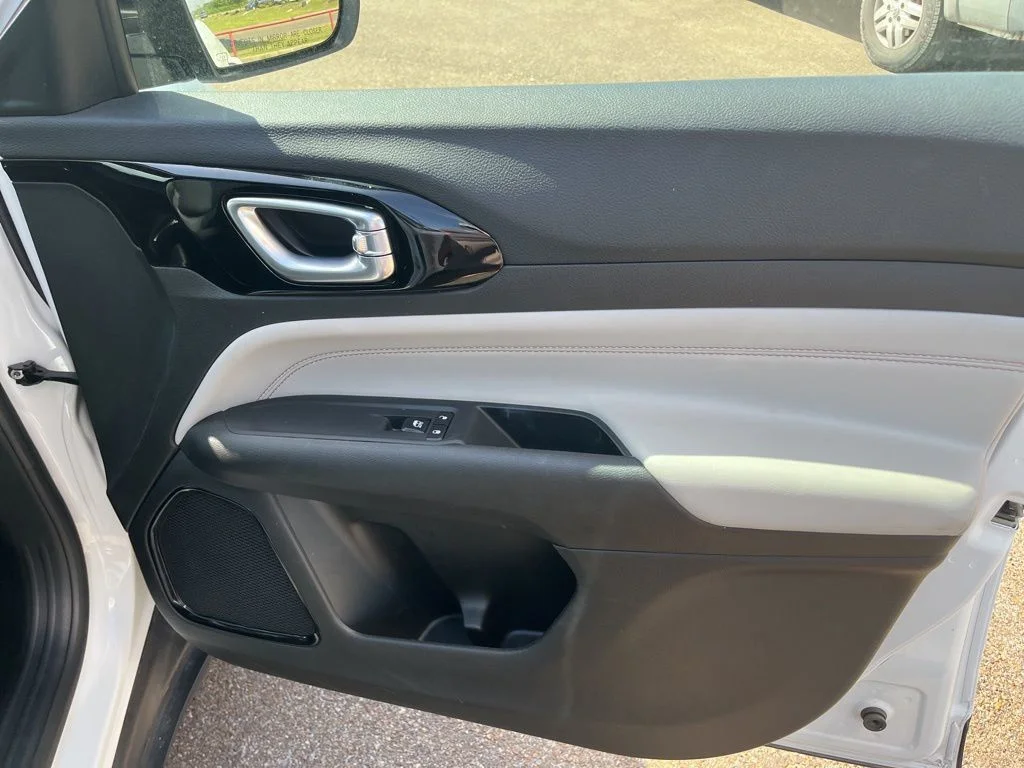 2025 Jeep Compass Limited - Photo 35